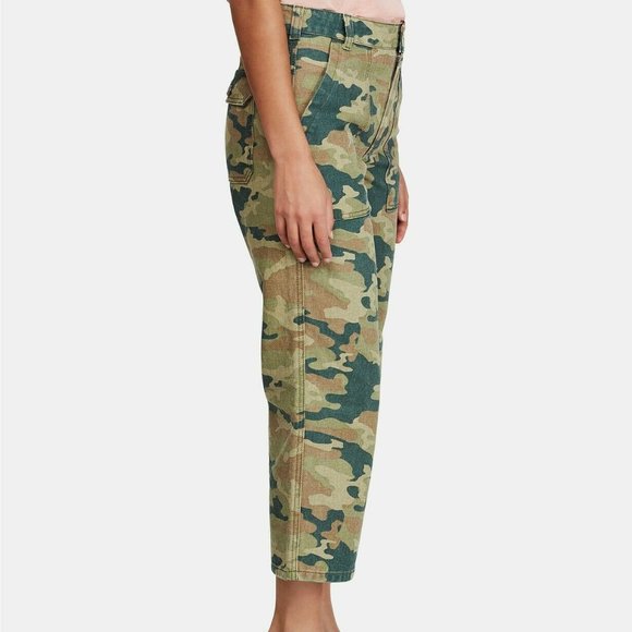 Free People Remy Camo Printed Capri Jeans Women's - Picture 3 of 3